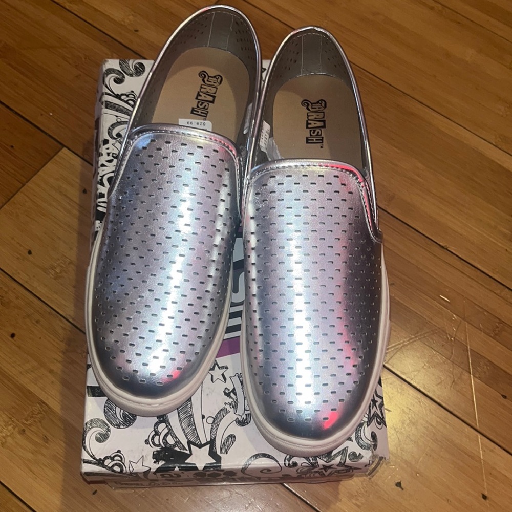 Brash Women’s Crave Quilted Slip On Size 11